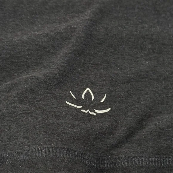 Beyond Yoga Spacedye High Waisted Capri Leggings - Picture 10 of 13